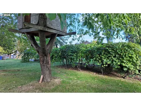 1585 SE 5th Street Gresham OR 97080