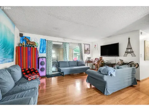 1585 SE 5th Street Gresham OR 97080