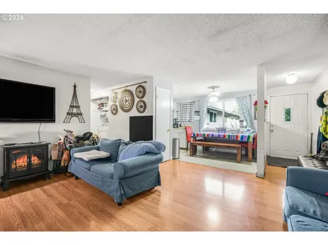 1585 SE 5th Street Gresham OR 97080