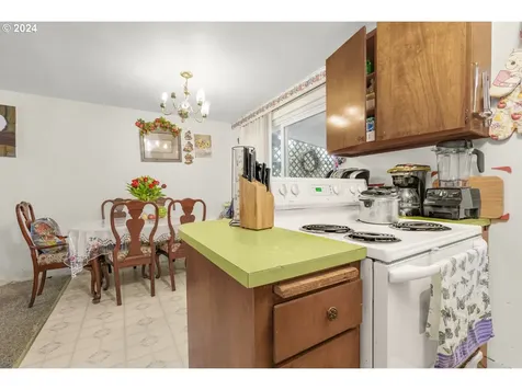 1585 SE 5th Street Gresham OR 97080