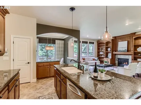 6330 Bridgeview Drive West Linn OR 97068