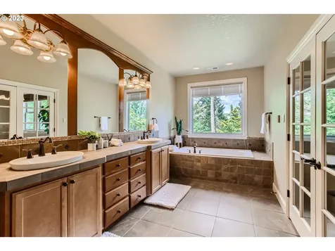 6330 Bridgeview Drive West Linn OR 97068