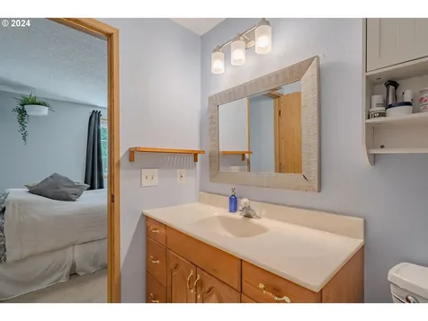 6109 Ne 37th Street Vancouver WA 98661