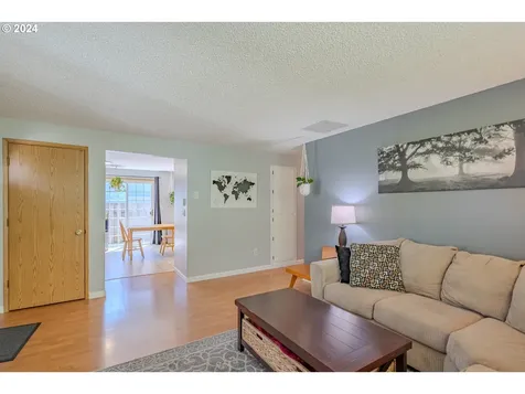 6109 Ne 37th Street Vancouver WA 98661