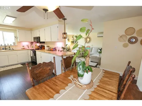 124 Sunburst Court Roseburg OR 97471