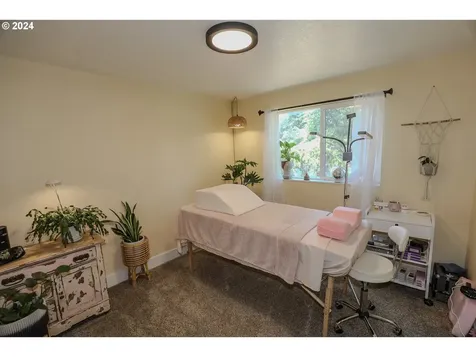124 Sunburst Court Roseburg OR 97471