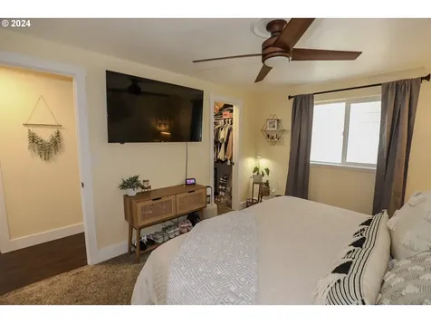 124 Sunburst Court Roseburg OR 97471