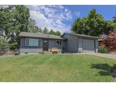 124 Sunburst Court Roseburg OR 97471