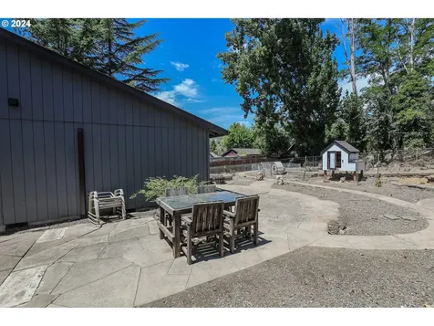 124 Sunburst Court Roseburg OR 97471