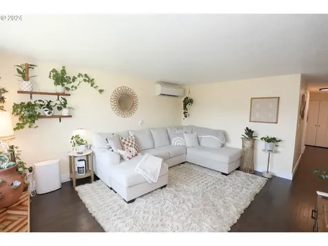 124 Sunburst Court Roseburg OR 97471