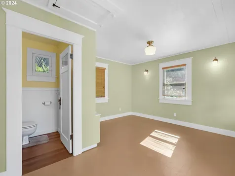 747 5th Street Astoria OR 97103