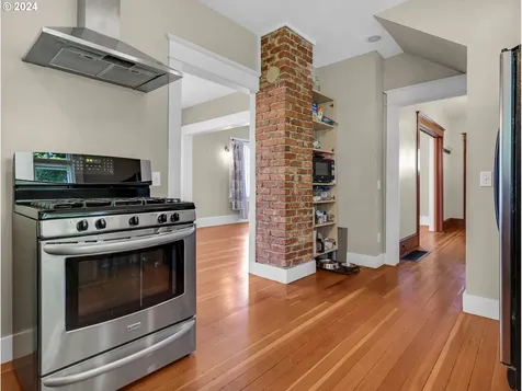 747 5th Street Astoria OR 97103