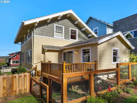 747 5th Street Astoria OR 97103