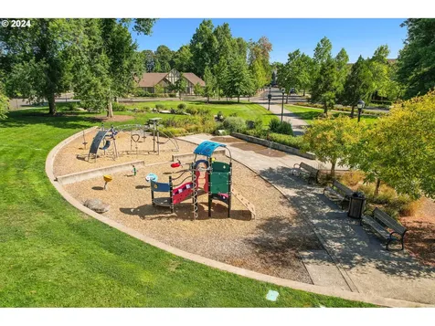 10325 Sw Barber Street Wilsonville OR 97070