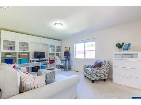 5095 NE Elliott Circle Corvallis OR 97330