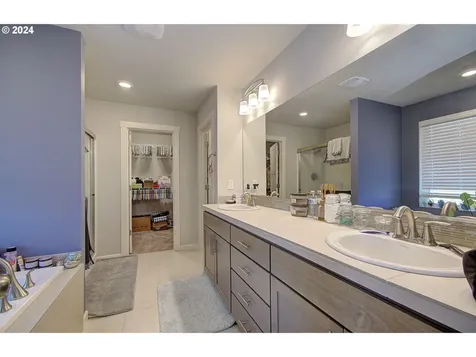 13418 Ne 114th Way Brush Prairie WA 98606