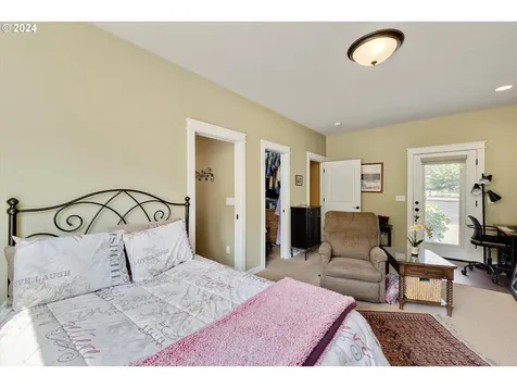 319 E 2nd Street Canby OR 97013
