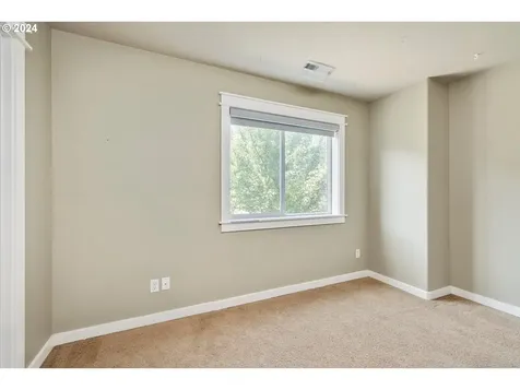 319 E 2nd Street Canby OR 97013