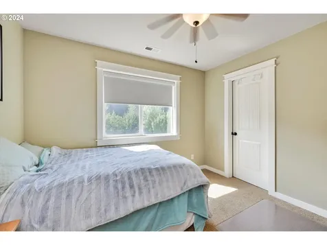 319 E 2nd Street Canby OR 97013