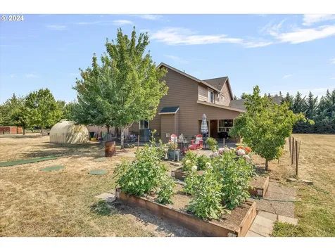 319 E 2nd Street Canby OR 97013