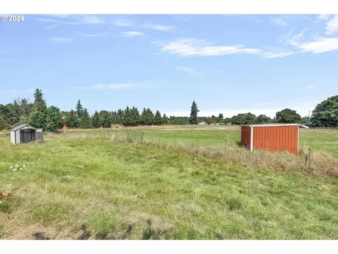 319 E 2nd Street Canby OR 97013