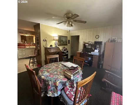 679 W Alder Place Reedsport OR 97467