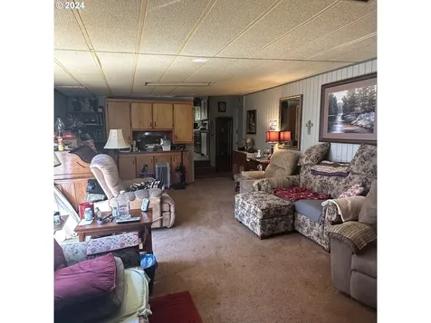 679 W Alder Place Reedsport OR 97467