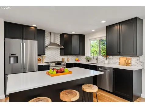 2615 Se 74th Avenue Portland OR 97206