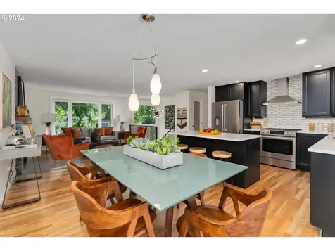 2615 Se 74th Avenue Portland OR 97206
