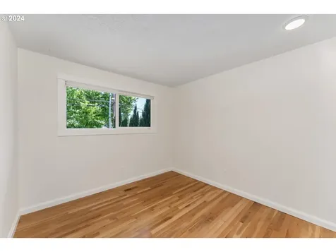 2615 Se 74th Avenue Portland OR 97206