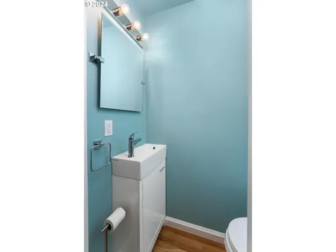 2615 Se 74th Avenue Portland OR 97206