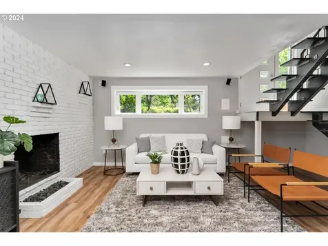 2615 Se 74th Avenue Portland OR 97206