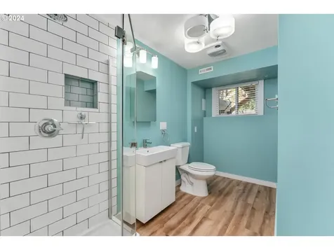 2615 Se 74th Avenue Portland OR 97206