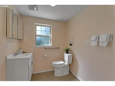 3356 Sw Seymour Street Portland OR 97239