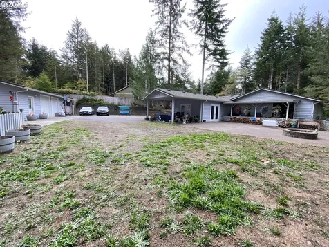 5465 Woahink Drive Florence OR 97439