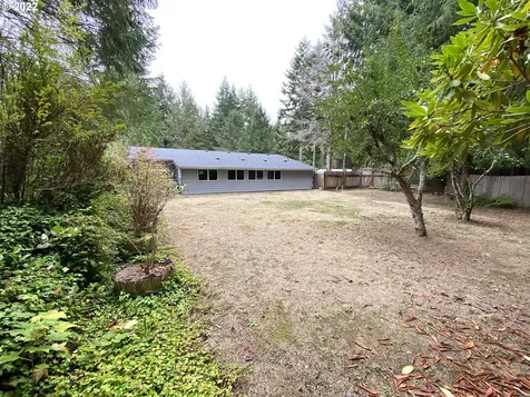 5465 Woahink Drive Florence OR 97439