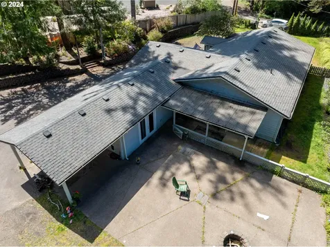 5465 Woahink Drive Florence OR 97439