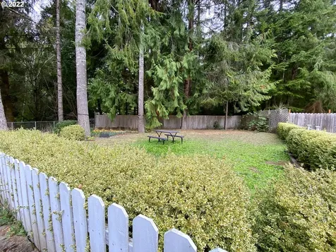 5465 Woahink Drive Florence OR 97439