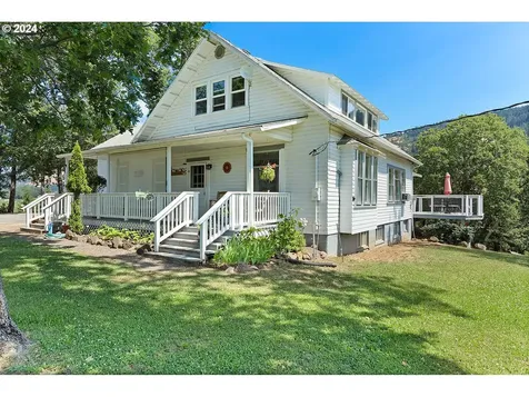 2915 Fir Mountain Road Hood River OR 97031