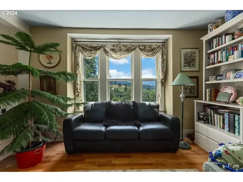 2915 Fir Mountain Road Hood River OR 97031