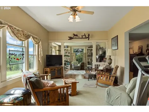 2915 Fir Mountain Road Hood River OR 97031