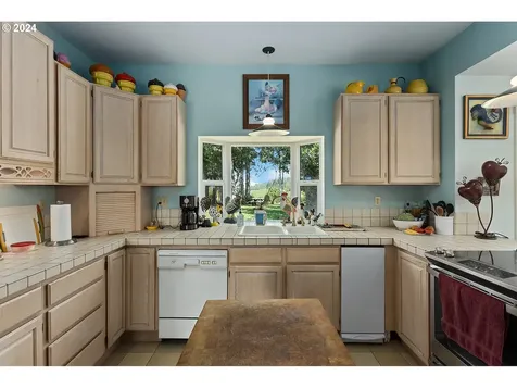 2915 Fir Mountain Road Hood River OR 97031