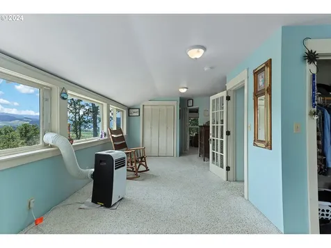 2915 Fir Mountain Road Hood River OR 97031