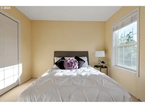 726 Ne 61st Avenue Hillsboro OR 97124