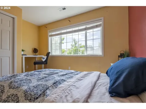726 Ne 61st Avenue Hillsboro OR 97124