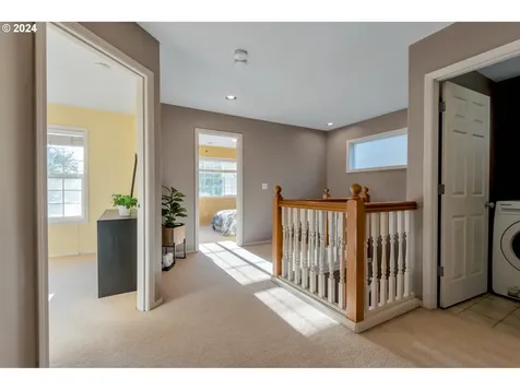 726 Ne 61st Avenue Hillsboro OR 97124