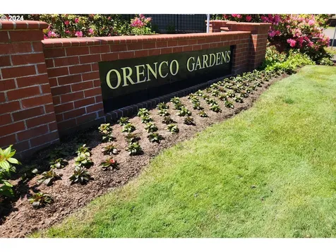 726 Ne 61st Avenue Hillsboro OR 97124