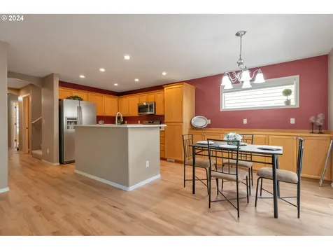 726 Ne 61st Avenue Hillsboro OR 97124