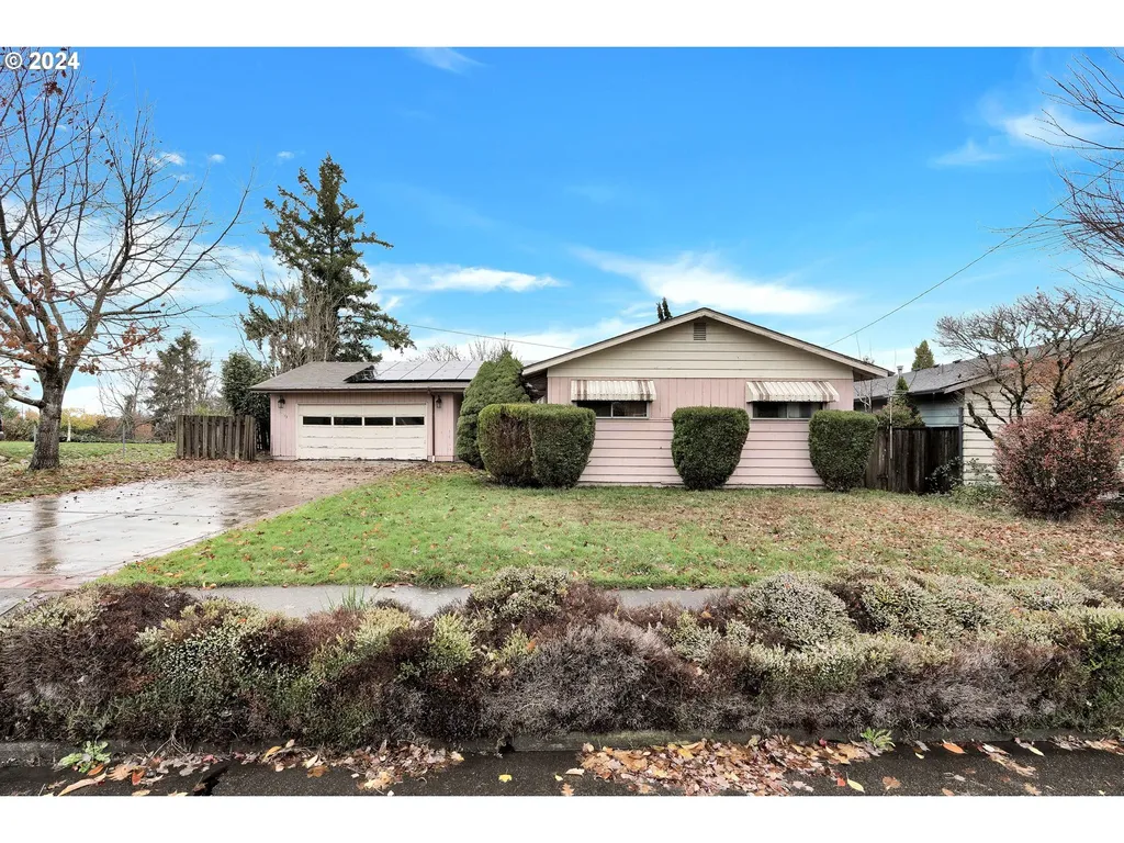 17745 NE Wasco Street Portland OR 97230
