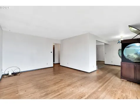 17745 NE Wasco Street Portland OR 97230